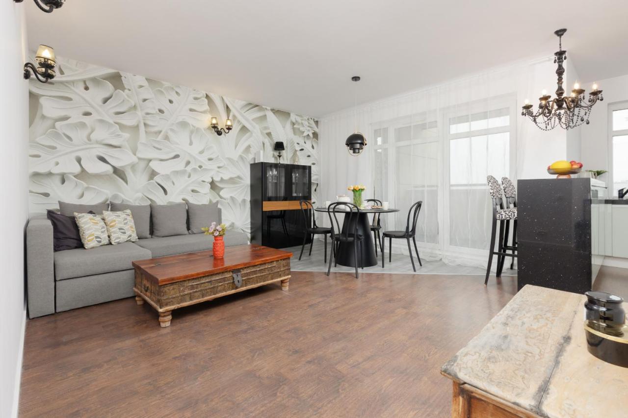 Blonia Wilanowskie Apartment Warsaw By Noclegi Renters Dış mekan fotoğraf